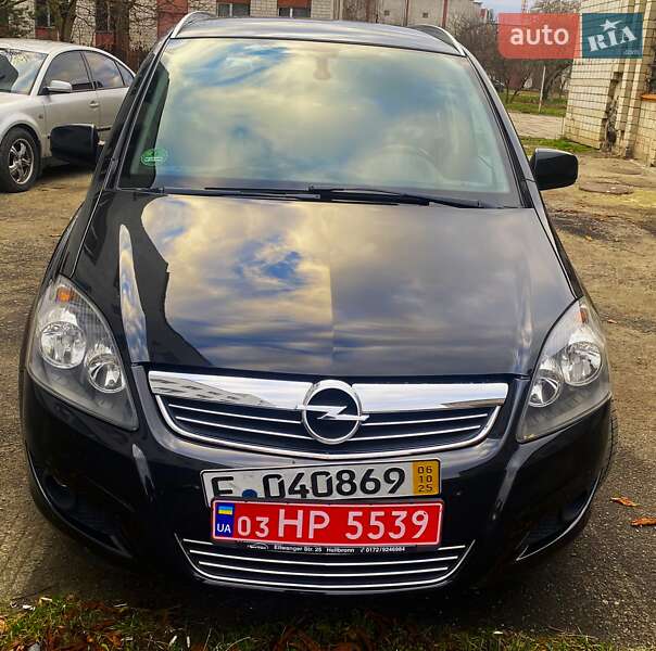 Мінівен Opel Zafira 2012 в Львові