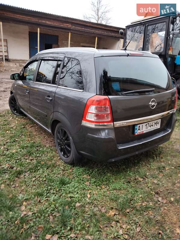 Мінівен Opel Zafira 2011 в Фастові