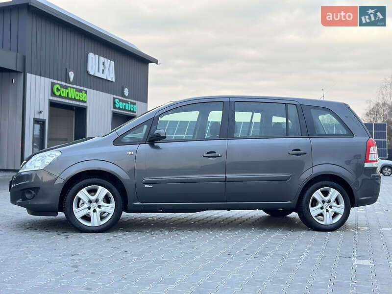 Минивэн Opel Zafira 2009 в Владимире