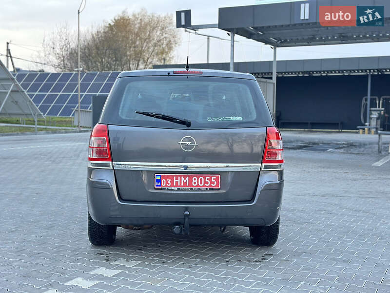 Минивэн Opel Zafira 2009 в Владимире
