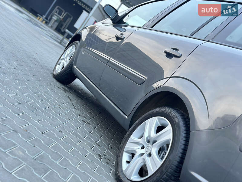 Минивэн Opel Zafira 2009 в Владимире