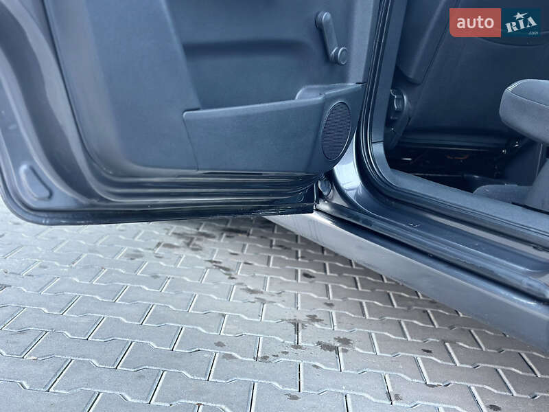 Минивэн Opel Zafira 2009 в Владимире