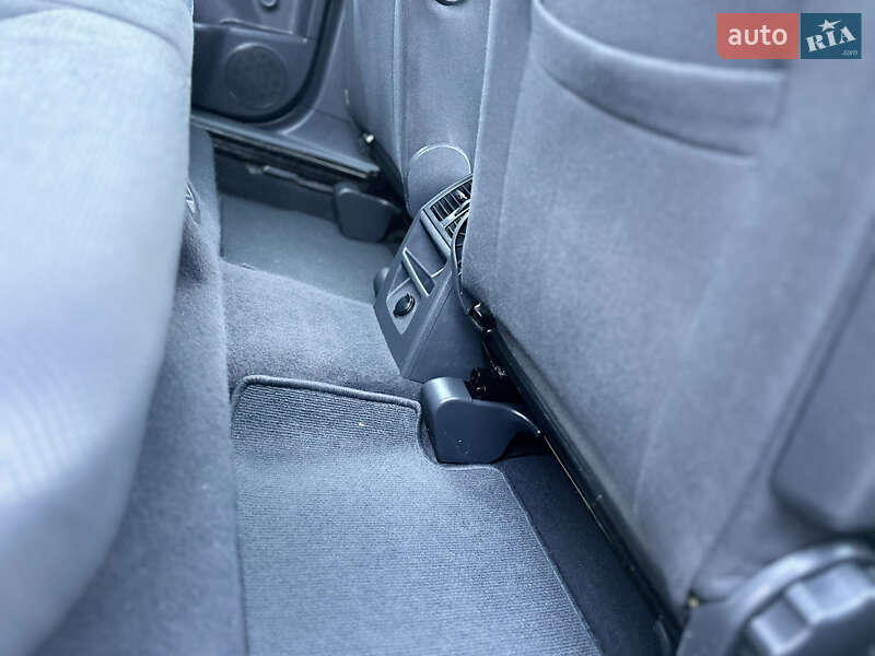 Минивэн Opel Zafira 2009 в Владимире