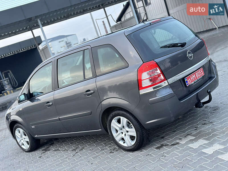 Минивэн Opel Zafira 2009 в Владимире