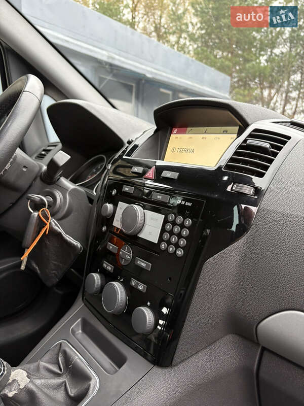 Мінівен Opel Zafira 2010 в Білій Церкві