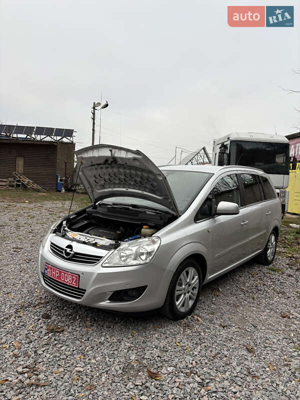 Мінівен Opel Zafira 2010 в Білій Церкві