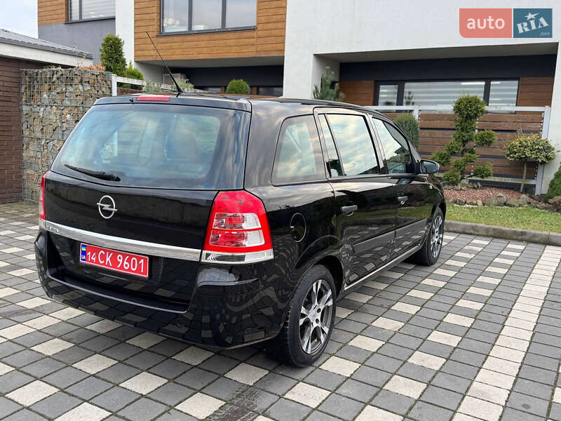 Мінівен Opel Zafira 2009 в Стрию