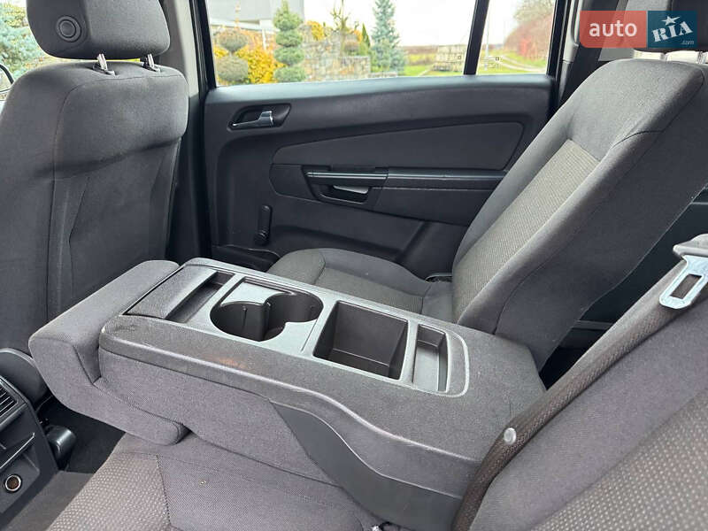 Мінівен Opel Zafira 2009 в Стрию