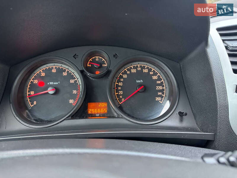 Мінівен Opel Zafira 2009 в Стрию