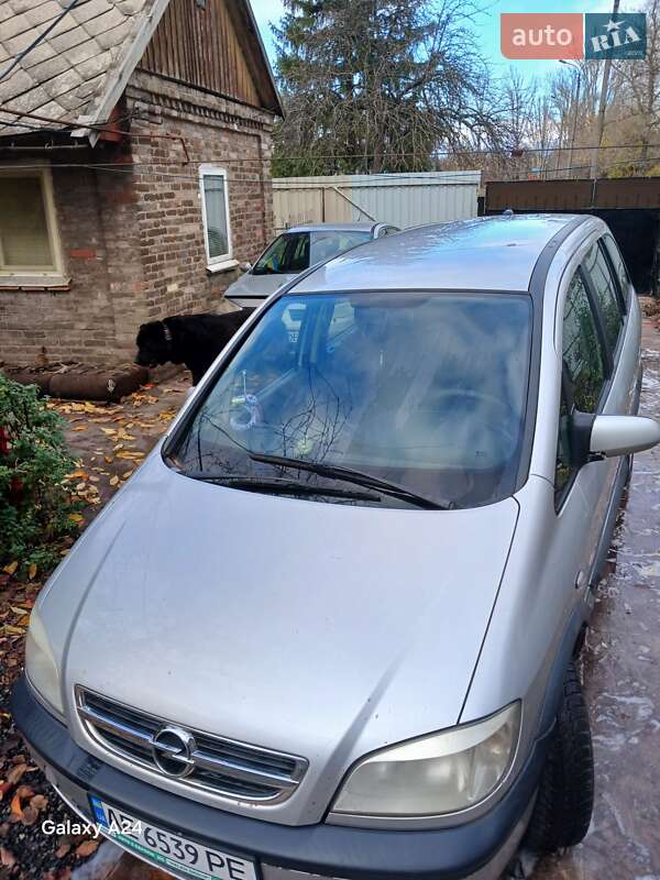 Opel Zafira 2004 Opel Zafira 2004