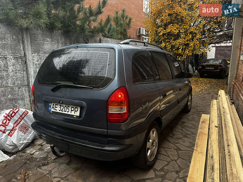 Минивэн Opel Zafira 1999 в Харькове