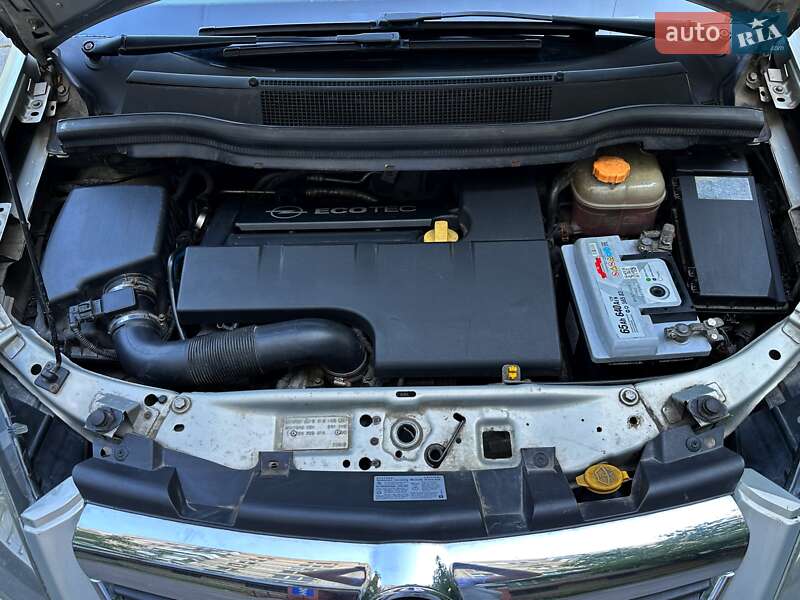 Минивэн Opel Zafira 2005 в Виннице