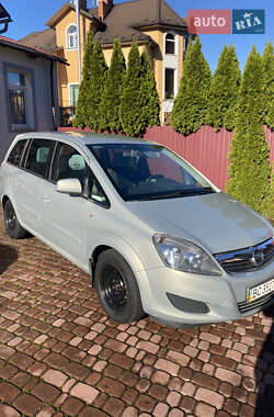 Мінівен Opel Zafira 2011 в Трускавці