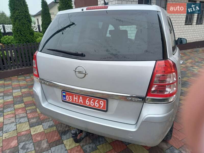 Минивэн Opel Zafira 2010 в Сарнах фото 11 Минивэн Opel Zafira 2010 в Сарнах