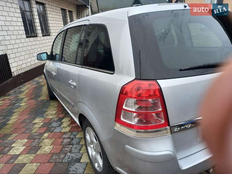 Минивэн Opel Zafira 2010 в Сарнах фото 14 Минивэн Opel Zafira 2010 в Сарнах