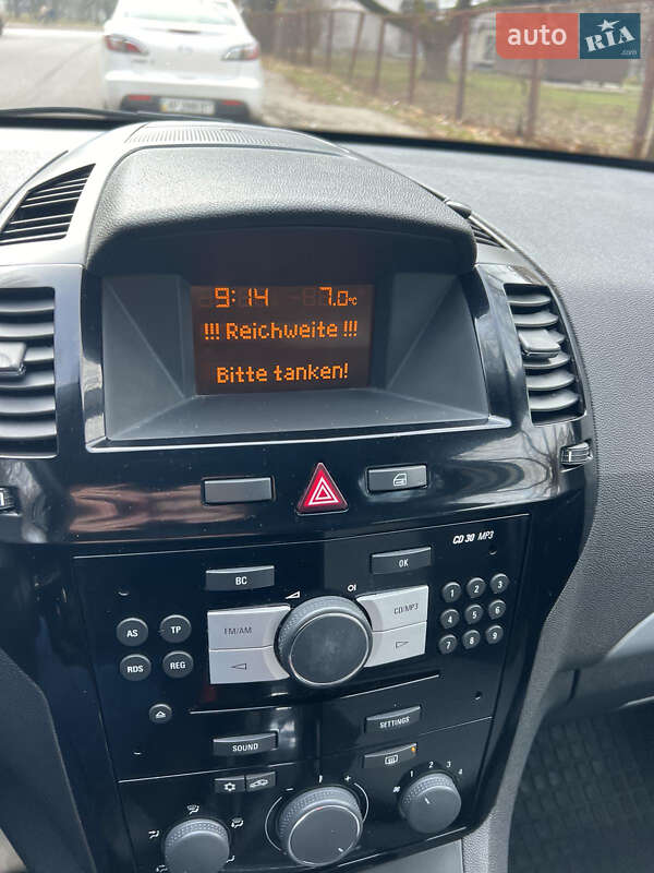 Минивэн Opel Zafira 2012 в Запорожье