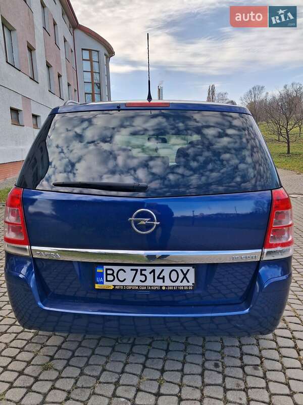Минивэн Opel Zafira 2010 в Львове
