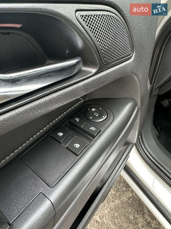 Минивэн Opel Zafira 2007 в Хороле