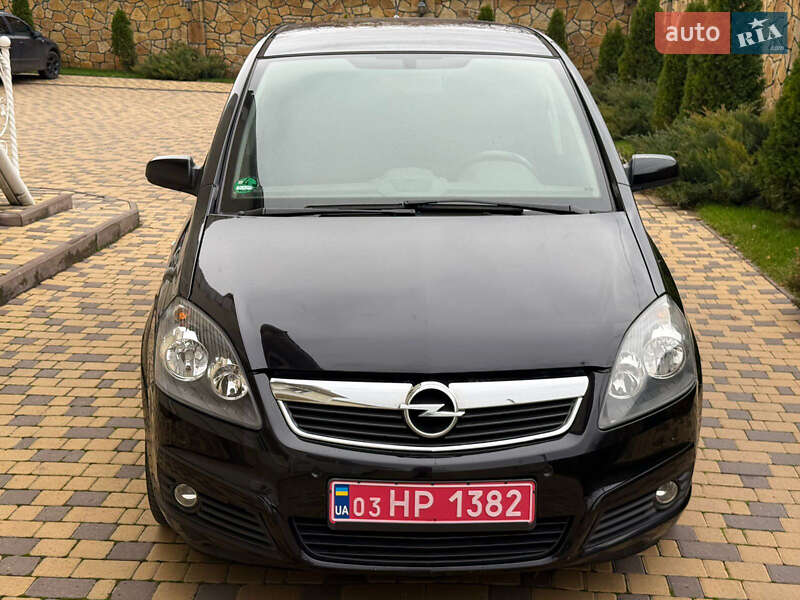Минивэн Opel Zafira 2007 в Могилев-Подольске фото 2 Минивэн Opel Zafira 2007 в Могилев-Подольске