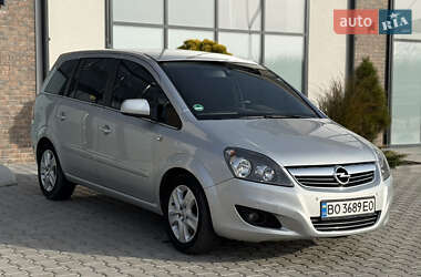 Мінівен Opel Zafira 2011 в Тернополі