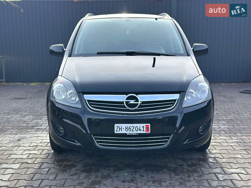 Минивэн Opel Zafira 2011 в Каменском фото 4 Минивэн Opel Zafira 2011 в Каменском