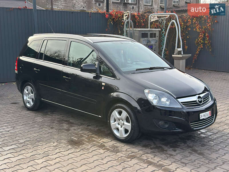 Минивэн Opel Zafira 2011 в Каменском фото 9 Минивэн Opel Zafira 2011 в Каменском