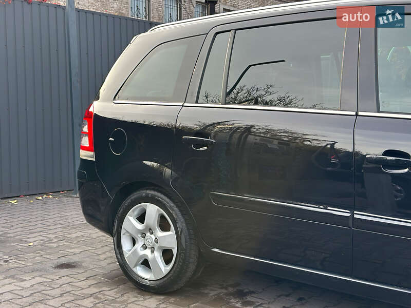 Минивэн Opel Zafira 2011 в Каменском фото 13 Минивэн Opel Zafira 2011 в Каменском
