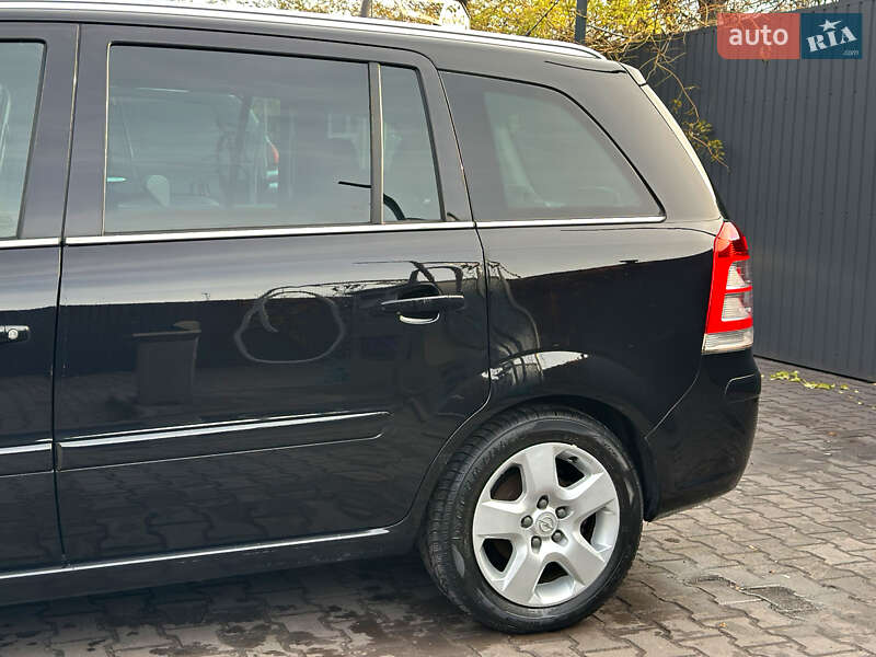 Минивэн Opel Zafira 2011 в Каменском фото 29 Минивэн Opel Zafira 2011 в Каменском