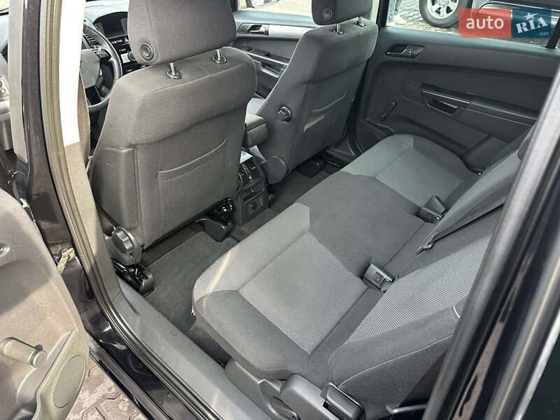 Минивэн Opel Zafira 2011 в Каменском фото 60 Минивэн Opel Zafira 2011 в Каменском