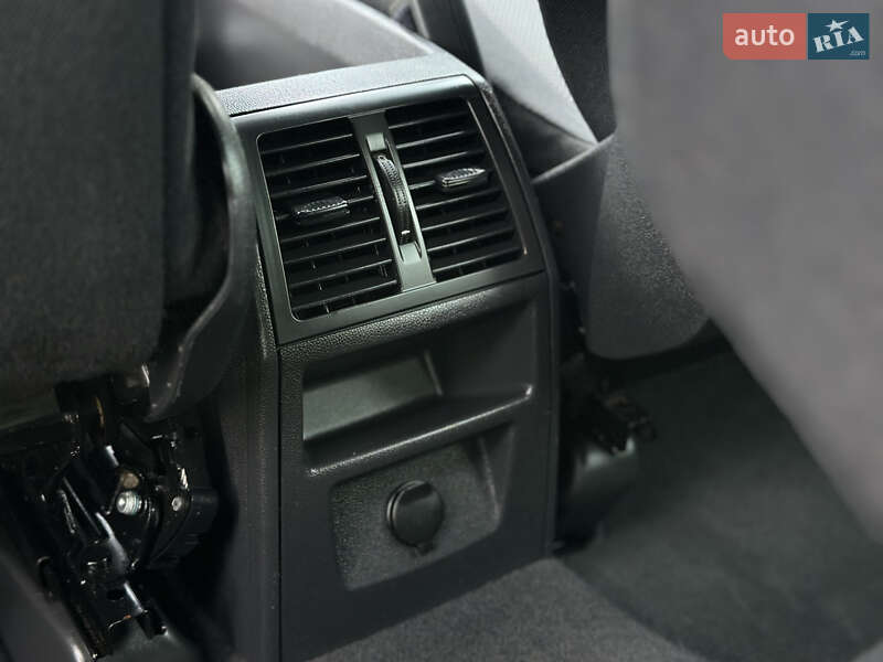 Минивэн Opel Zafira 2011 в Каменском фото 64 Минивэн Opel Zafira 2011 в Каменском