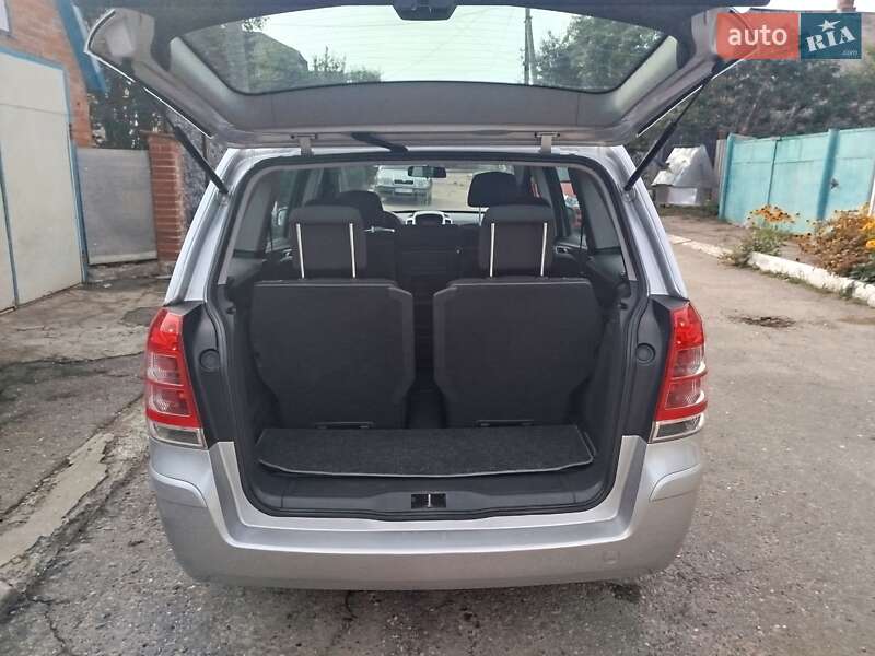 Минивэн Opel Zafira 2009 в Валках фото 6 Минивэн Opel Zafira 2009 в Валках