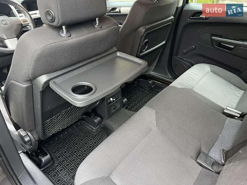 Минивэн Opel Zafira 2009 в Тернополе фото 24 Минивэн Opel Zafira 2009 в Тернополе