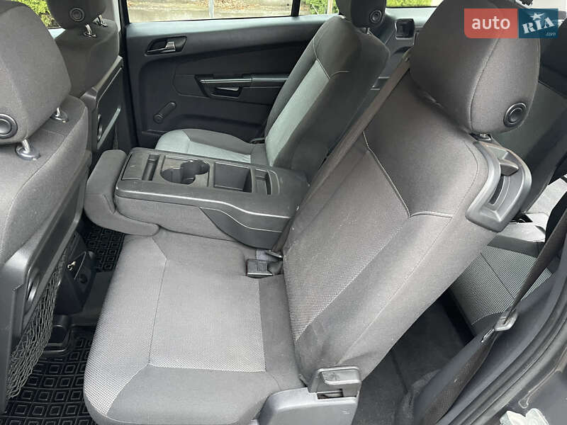 Минивэн Opel Zafira 2009 в Тернополе фото 29 Минивэн Opel Zafira 2009 в Тернополе
