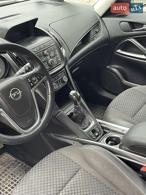 Микровэн Opel Zafira 2015 в Запорожье фото 8 Микровэн Opel Zafira 2015 в Запорожье