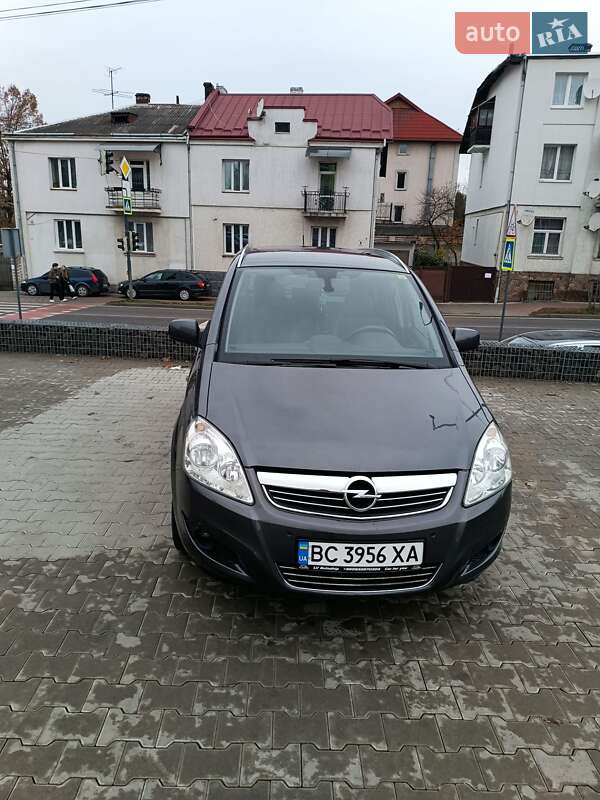 Минивэн Opel Zafira 2010 в Львове