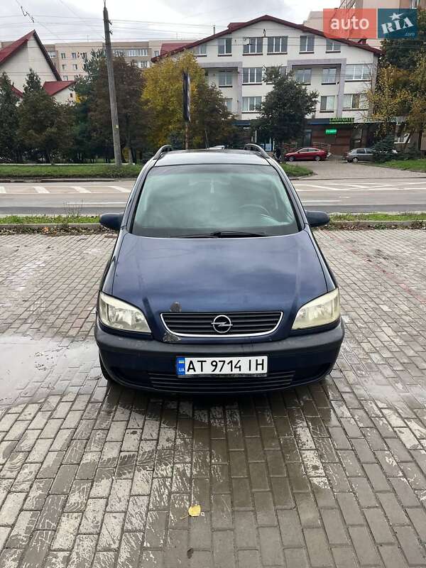Минивэн Opel Zafira 2000 в Ивано-Франковске