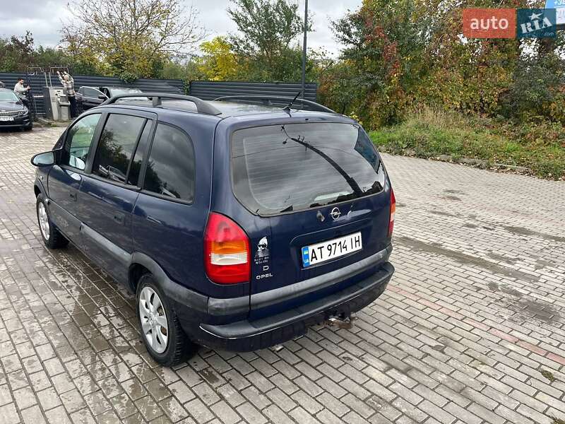 Минивэн Opel Zafira 2000 в Ивано-Франковске