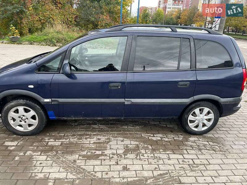 Минивэн Opel Zafira 2000 в Ивано-Франковске