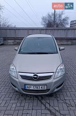Минивэн Opel Zafira 2009 в Запорожье