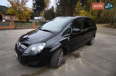 Минивэн Opel Zafira 2010 в Ахтырке