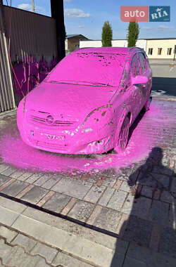 Минивэн Opel Zafira 2008 в Волочиске