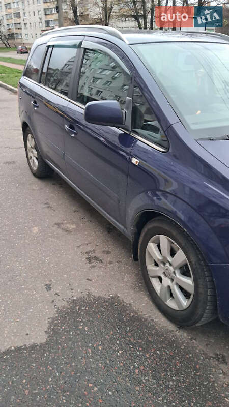 Минивэн Opel Zafira 2011 в Киеве фото 2 Минивэн Opel Zafira 2011 в Киеве