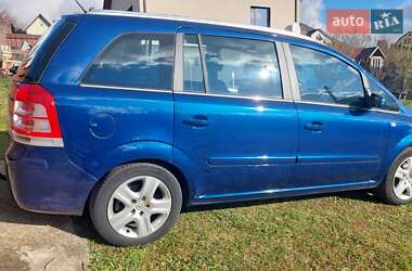 Минивэн Opel Zafira 2009 в Ровно