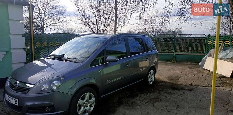 Мінівен Opel Zafira 2006 в Білій Церкві