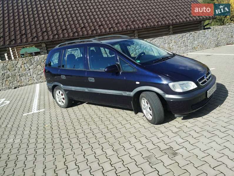 Минивэн Opel Zafira 2003 в Калиновке