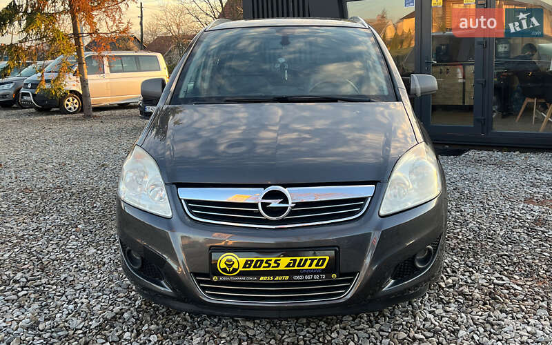 Минивэн Opel Zafira 2010 в Коломые