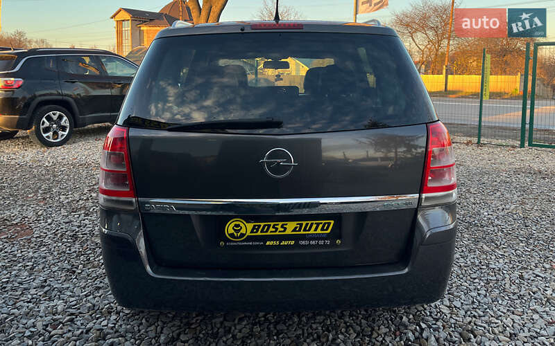 Минивэн Opel Zafira 2010 в Коломые