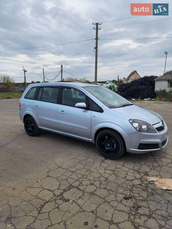 Минивэн Opel Zafira 2006 в Харькове