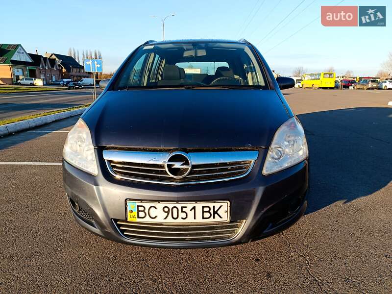 Минивэн Opel Zafira 2008 в Луцке