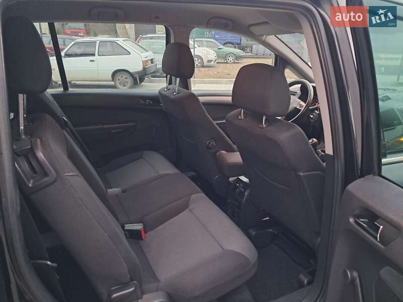 Минивэн Opel Zafira 2006 в Могилев-Подольске фото 48 Минивэн Opel Zafira 2006 в Могилев-Подольске